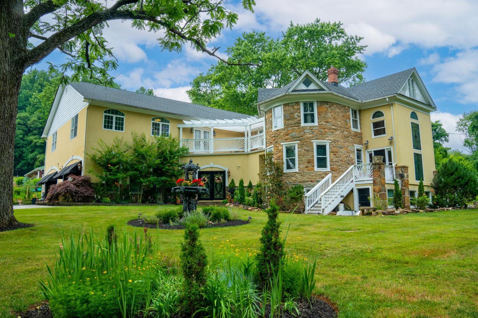 Stone Manor Boutique Inn Britain Exterior foto